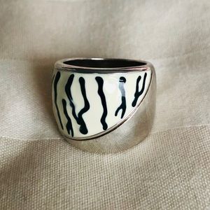 NWOT black white & sterling silver statement ring